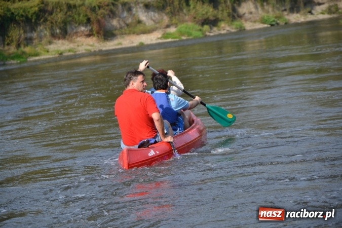 Zdjęcie w galerii na portalu naszraciborz.pl: Wodniacy zamknęli Meandry Odry wiadomości z regionu