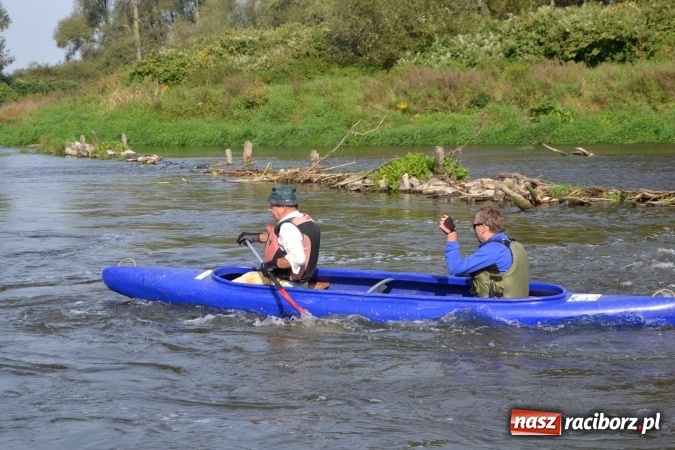 Zdjęcie w galerii na portalu naszraciborz.pl: Wodniacy zamknęli Meandry Odry wiadomości z regionu