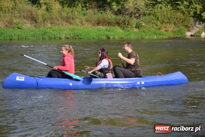 Zdjęcie w galerii na portalu naszraciborz.pl: Wodniacy zamknęli Meandry Odry wiadomości z regionu