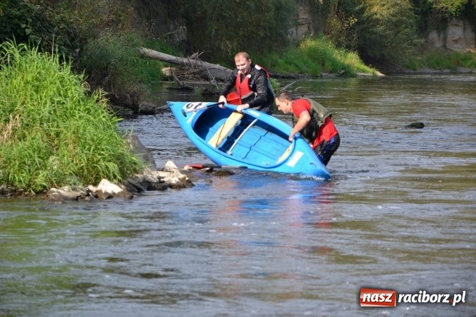 Zdjęcie w galerii na portalu naszraciborz.pl: Wodniacy zamknęli Meandry Odry wiadomości z regionu