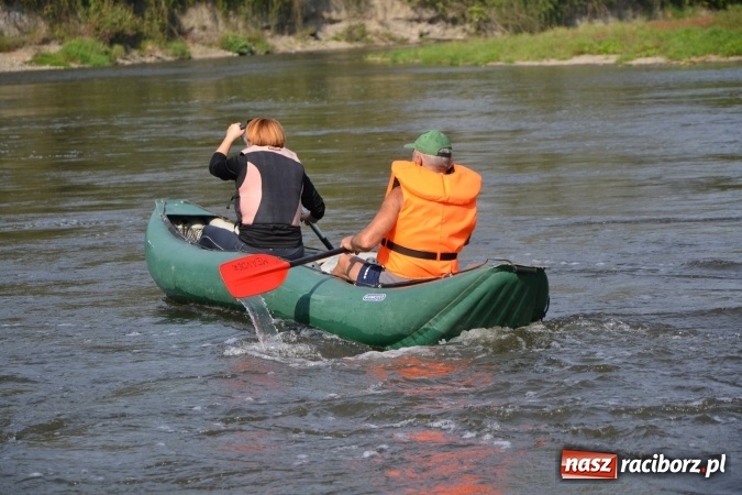 Zdjęcie w galerii na portalu naszraciborz.pl: Wodniacy zamknęli Meandry Odry wiadomości z regionu