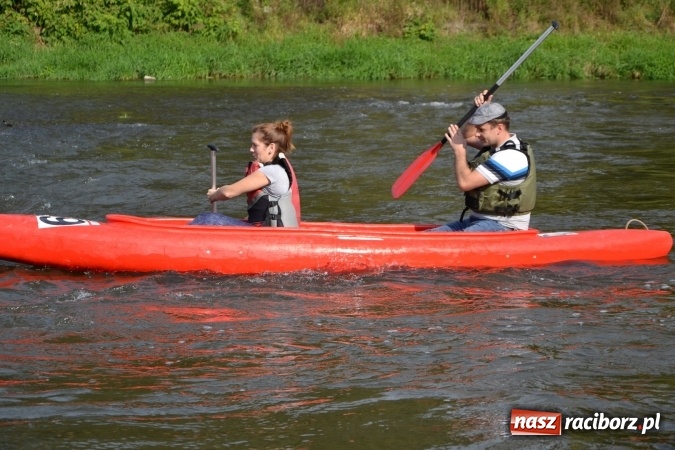 Zdjęcie w galerii na portalu naszraciborz.pl: Wodniacy zamknęli Meandry Odry wiadomości z regionu