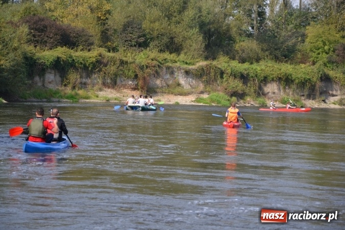 Zdjęcie w galerii na portalu naszraciborz.pl: Wodniacy zamknęli Meandry Odry wiadomości z regionu