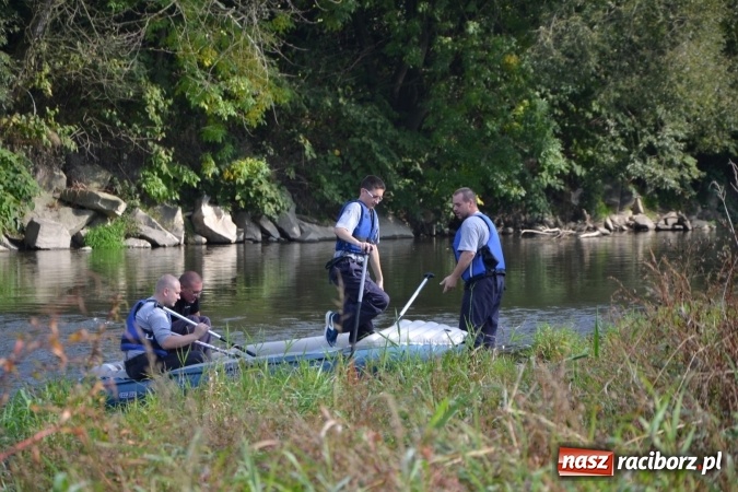 Zdjęcie w galerii na portalu naszraciborz.pl: Wodniacy zamknęli Meandry Odry wiadomości z regionu