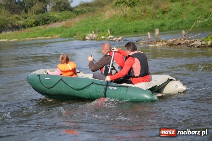 Zdjęcie w galerii na portalu naszraciborz.pl: Wodniacy zamknęli Meandry Odry wiadomości z regionu