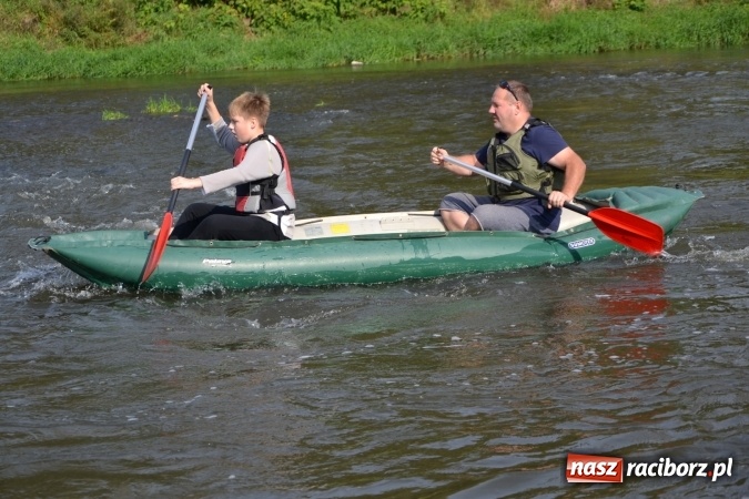 Zdjęcie w galerii na portalu naszraciborz.pl: Wodniacy zamknęli Meandry Odry wiadomości z regionu