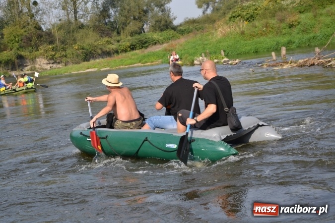 Zdjęcie w galerii na portalu naszraciborz.pl: Wodniacy zamknęli Meandry Odry wiadomości z regionu