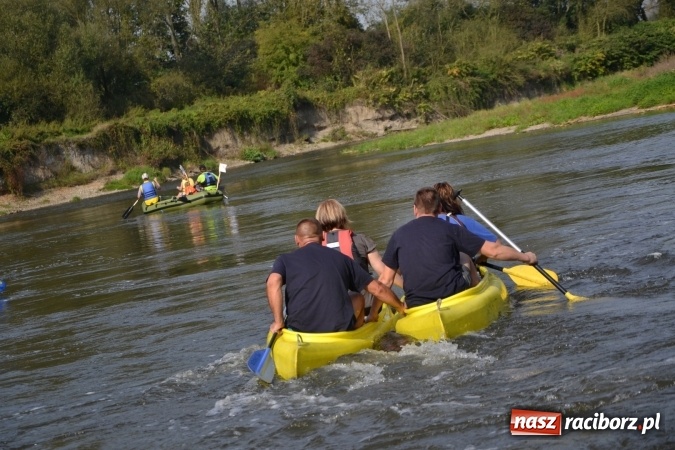 Zdjęcie w galerii na portalu naszraciborz.pl: Wodniacy zamknęli Meandry Odry wiadomości z regionu