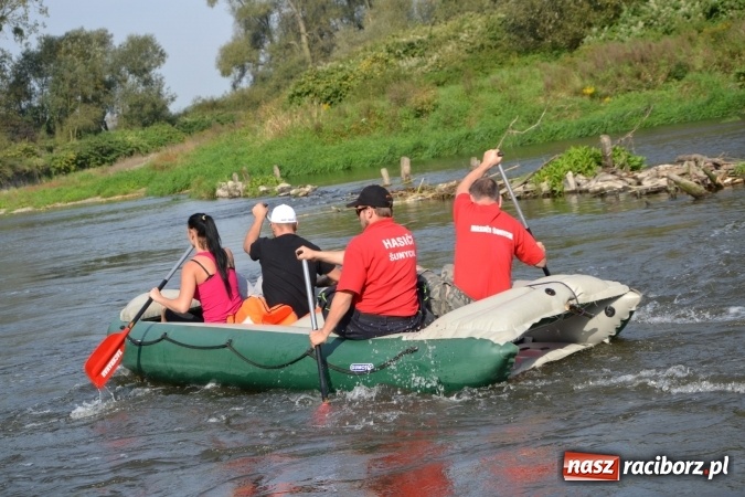 Zdjęcie w galerii na portalu naszraciborz.pl: Wodniacy zamknęli Meandry Odry wiadomości z regionu