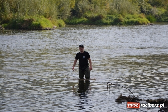 Zdjęcie w galerii na portalu naszraciborz.pl: Wodniacy zamknęli Meandry Odry wiadomości z regionu