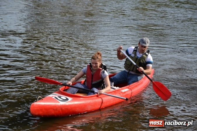 Zdjęcie w galerii na portalu naszraciborz.pl: Wodniacy zamknęli Meandry Odry wiadomości z regionu