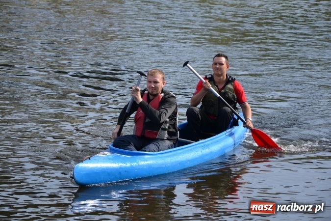 Zdjęcie w galerii na portalu naszraciborz.pl: Wodniacy zamknęli Meandry Odry wiadomości z regionu