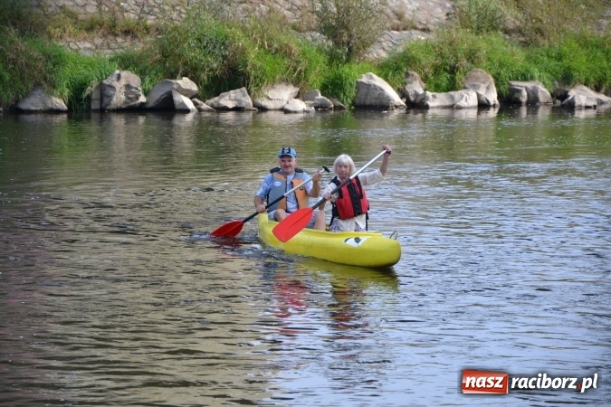 Zdjęcie w galerii na portalu naszraciborz.pl: Wodniacy zamknęli Meandry Odry wiadomości z regionu