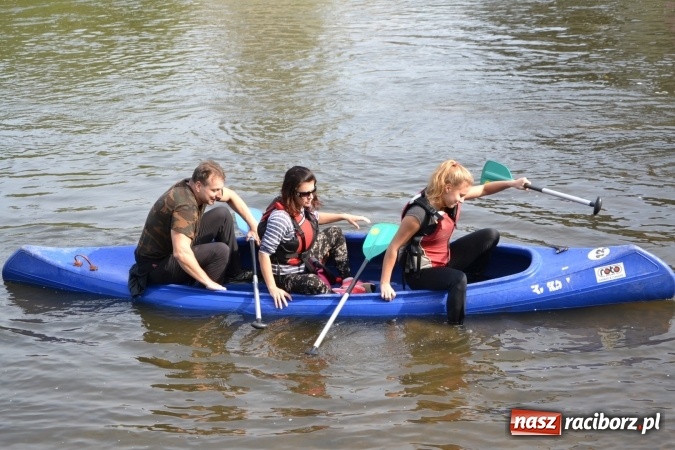 Zdjęcie w galerii na portalu naszraciborz.pl: Wodniacy zamknęli Meandry Odry wiadomości z regionu