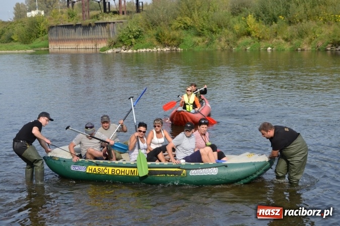 Zdjęcie w galerii na portalu naszraciborz.pl: Wodniacy zamknęli Meandry Odry wiadomości z regionu