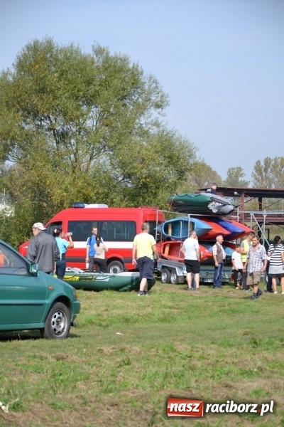 Zdjęcie w galerii na portalu naszraciborz.pl: Wodniacy zamknęli Meandry Odry wiadomości z regionu