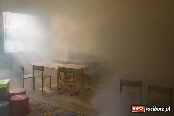 Zdjęcie w galerii na portalu naszraciborz.pl: Pożar szkoły w Owsiszczach. Straży z OSP gminy Krzyżanowice sprawdzali gotowość bojową wiadomości z regionu