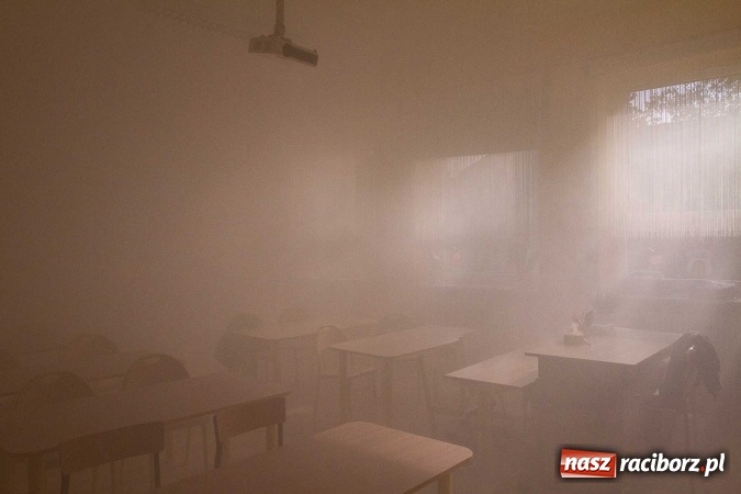 Zdjęcie w galerii na portalu naszraciborz.pl: Pożar szkoły w Owsiszczach. Straży z OSP gminy Krzyżanowice sprawdzali gotowość bojową wiadomości z regionu