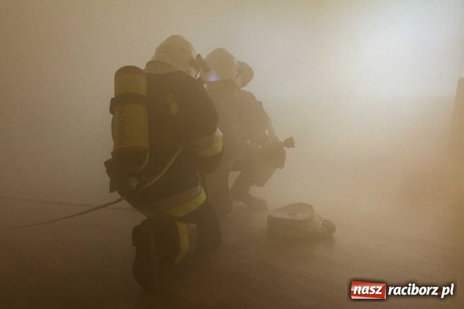 Zdjęcie w galerii na portalu naszraciborz.pl: Pożar szkoły w Owsiszczach. Straży z OSP gminy Krzyżanowice sprawdzali gotowość bojową wiadomości z regionu