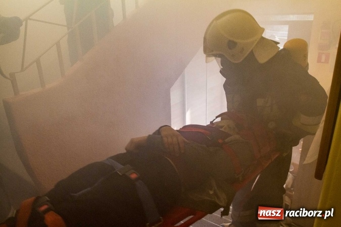 Zdjęcie w galerii na portalu naszraciborz.pl: Pożar szkoły w Owsiszczach. Straży z OSP gminy Krzyżanowice sprawdzali gotowość bojową wiadomości z regionu