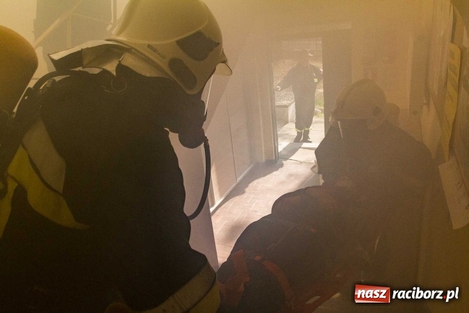 Zdjęcie w galerii na portalu naszraciborz.pl: Pożar szkoły w Owsiszczach. Straży z OSP gminy Krzyżanowice sprawdzali gotowość bojową wiadomości z regionu