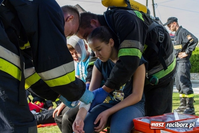 Zdjęcie w galerii na portalu naszraciborz.pl: Pożar szkoły w Owsiszczach. Straży z OSP gminy Krzyżanowice sprawdzali gotowość bojową wiadomości z regionu