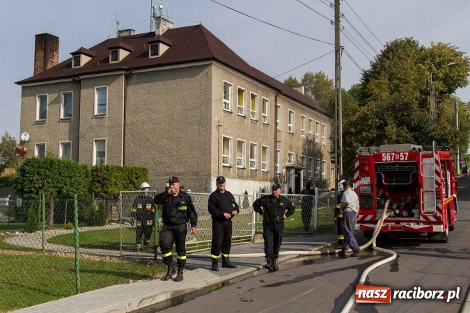 Zdjęcie w galerii na portalu naszraciborz.pl: Pożar szkoły w Owsiszczach. Straży z OSP gminy Krzyżanowice sprawdzali gotowość bojową wiadomości z regionu