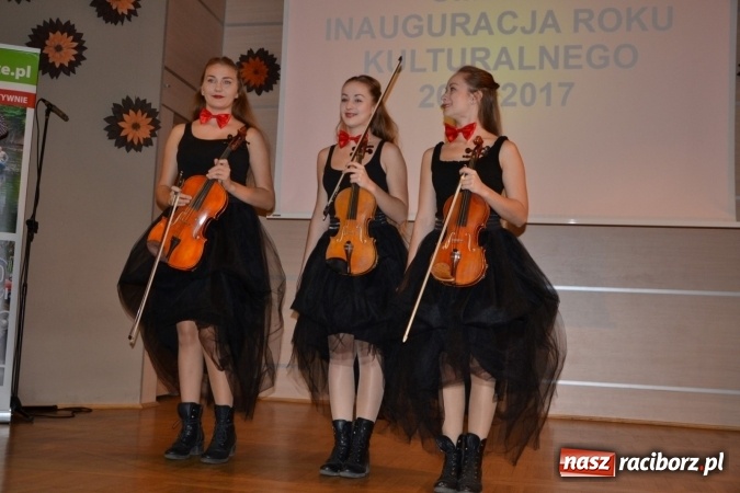 Zdjęcie w galerii na portalu naszraciborz.pl: Urszula Prochaska-Burek nagrodzona za monografię Bolesławia wiadomości z regionu