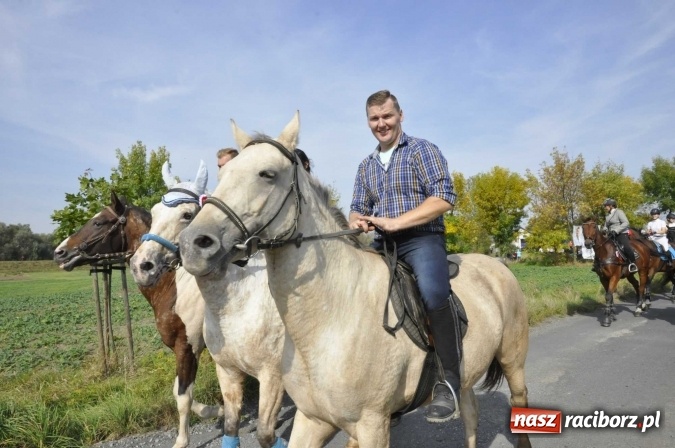 Zdjęcie w galerii na portalu naszraciborz.pl: Hubertus na Ostrogu, czyli pogoń za lisem w Huzarskiej Dolinie  wiadomości z regionu
