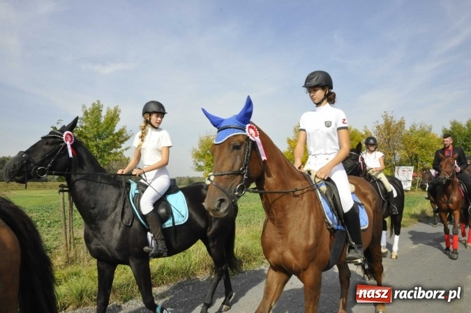 Zdjęcie w galerii na portalu naszraciborz.pl: Hubertus na Ostrogu, czyli pogoń za lisem w Huzarskiej Dolinie  wiadomości z regionu
