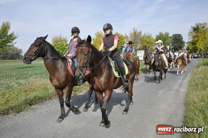 Zdjęcie w galerii na portalu naszraciborz.pl: Hubertus na Ostrogu, czyli pogoń za lisem w Huzarskiej Dolinie  wiadomości z regionu