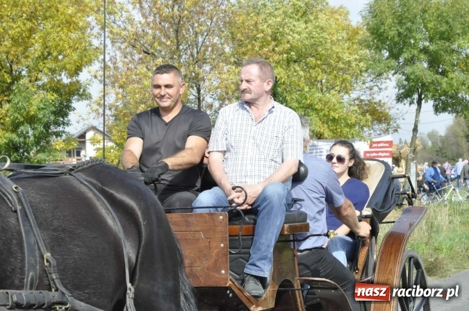 Zdjęcie w galerii na portalu naszraciborz.pl: Hubertus na Ostrogu, czyli pogoń za lisem w Huzarskiej Dolinie  wiadomości z regionu