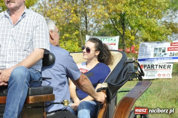 Zdjęcie w galerii na portalu naszraciborz.pl: Hubertus na Ostrogu, czyli pogoń za lisem w Huzarskiej Dolinie  wiadomości z regionu