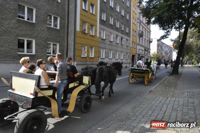 Zdjęcie w galerii na portalu naszraciborz.pl: Hubertus na Ostrogu, czyli pogoń za lisem w Huzarskiej Dolinie  wiadomości z regionu