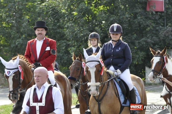 Zdjęcie w galerii na portalu naszraciborz.pl: Hubertus na Ostrogu, czyli pogoń za lisem w Huzarskiej Dolinie  wiadomości z regionu