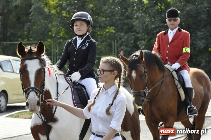 Zdjęcie w galerii na portalu naszraciborz.pl: Hubertus na Ostrogu, czyli pogoń za lisem w Huzarskiej Dolinie  wiadomości z regionu