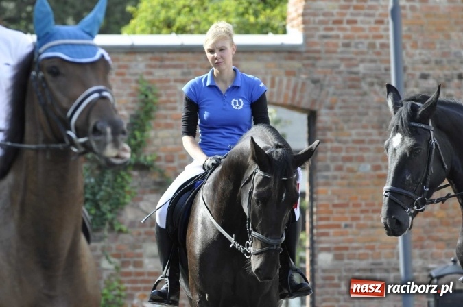 Zdjęcie w galerii na portalu naszraciborz.pl: Hubertus na Ostrogu, czyli pogoń za lisem w Huzarskiej Dolinie  wiadomości z regionu
