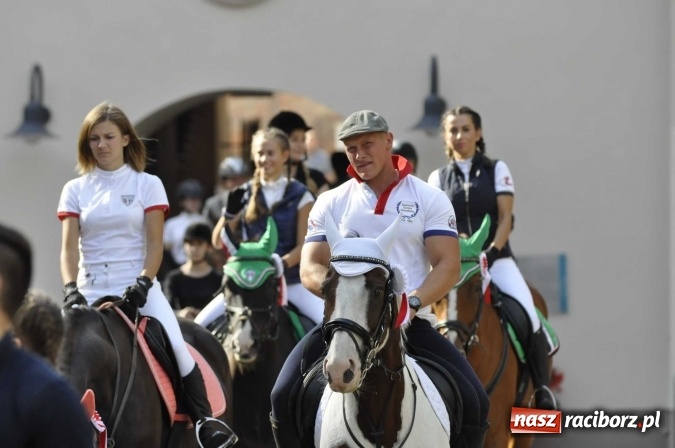 Zdjęcie w galerii na portalu naszraciborz.pl: Hubertus na Ostrogu, czyli pogoń za lisem w Huzarskiej Dolinie  wiadomości z regionu