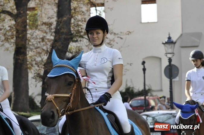 Zdjęcie w galerii na portalu naszraciborz.pl: Hubertus na Ostrogu, czyli pogoń za lisem w Huzarskiej Dolinie  wiadomości z regionu