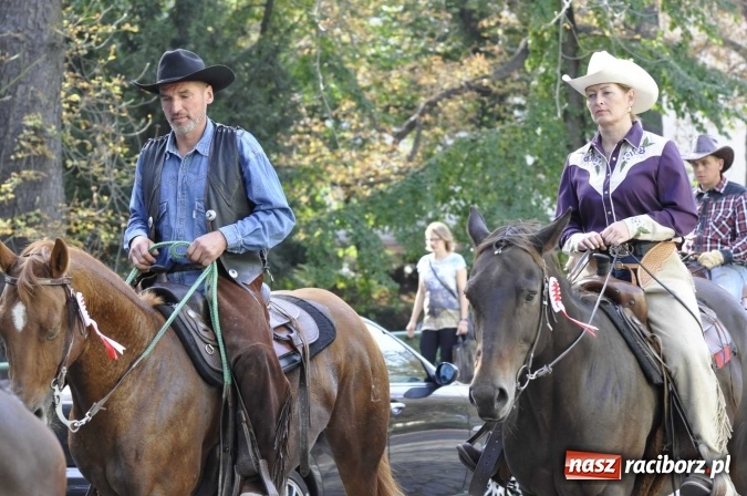 Zdjęcie w galerii na portalu naszraciborz.pl: Hubertus na Ostrogu, czyli pogoń za lisem w Huzarskiej Dolinie  wiadomości z regionu
