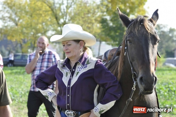 Zdjęcie w galerii na portalu naszraciborz.pl: Hubertus na Ostrogu, czyli pogoń za lisem w Huzarskiej Dolinie  wiadomości z regionu