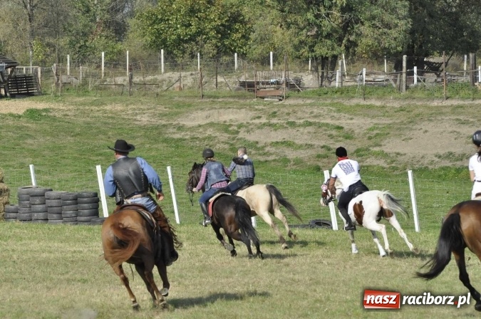 Zdjęcie w galerii na portalu naszraciborz.pl: Hubertus na Ostrogu, czyli pogoń za lisem w Huzarskiej Dolinie  wiadomości z regionu
