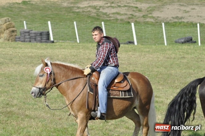 Zdjęcie w galerii na portalu naszraciborz.pl: Hubertus na Ostrogu, czyli pogoń za lisem w Huzarskiej Dolinie  wiadomości z regionu