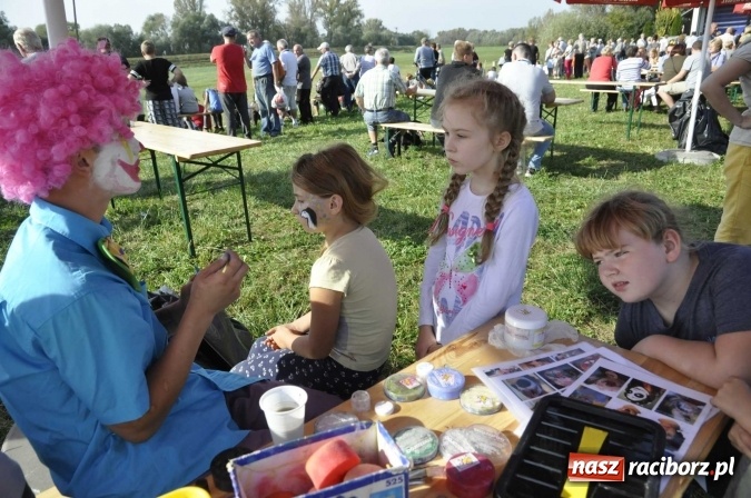 Zdjęcie w galerii na portalu naszraciborz.pl: Hubertus na Ostrogu, czyli pogoń za lisem w Huzarskiej Dolinie  wiadomości z regionu