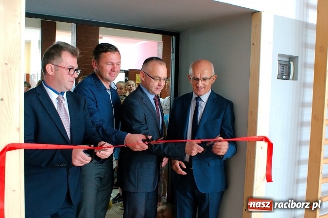 Zdjęcie w galerii na portalu naszraciborz.pl: Narodowy Dzień Sportu. W raciborskim MOS-ie oddano wyremontowaną salę wiadomości z regionu