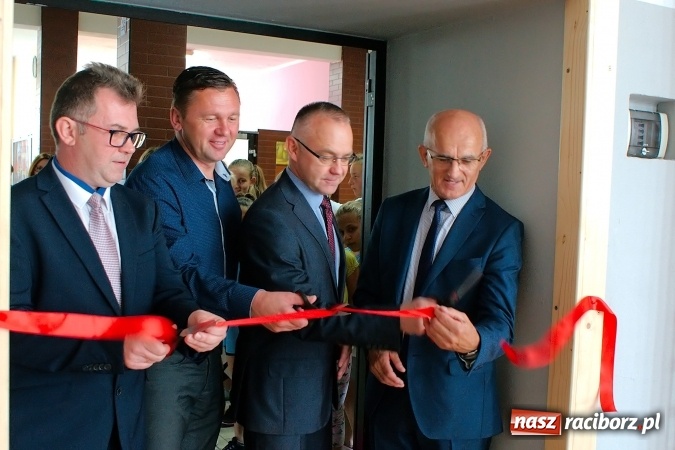 Zdjęcie w galerii na portalu naszraciborz.pl: Narodowy Dzień Sportu. W raciborskim MOS-ie oddano wyremontowaną salę wiadomości z regionu