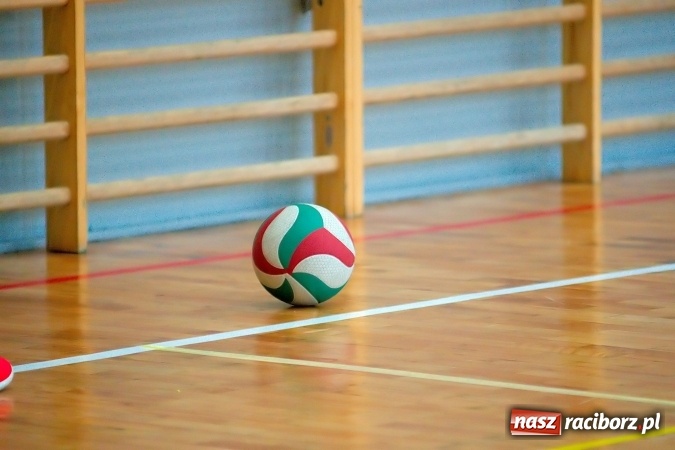 Zdjęcie w galerii na portalu naszraciborz.pl: Narodowy Dzień Sportu. W raciborskim MOS-ie oddano wyremontowaną salę wiadomości z regionu