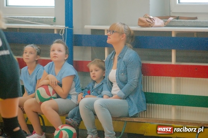 Zdjęcie w galerii na portalu naszraciborz.pl: Narodowy Dzień Sportu. W raciborskim MOS-ie oddano wyremontowaną salę wiadomości z regionu