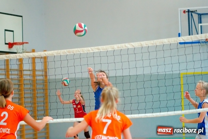 Zdjęcie w galerii na portalu naszraciborz.pl: Narodowy Dzień Sportu. W raciborskim MOS-ie oddano wyremontowaną salę wiadomości z regionu