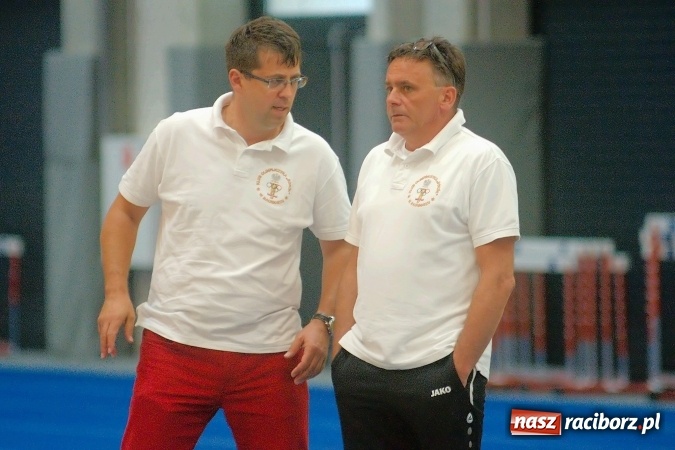 Zdjęcie w galerii na portalu naszraciborz.pl: Streetball, zapasy i badminton, czyli Piknik z Olimpijczykami w hali ZSOMS wiadomości z regionu